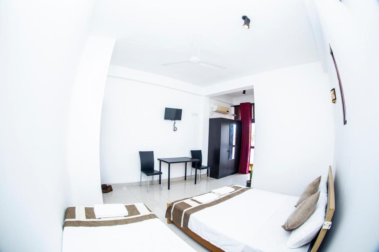 Anthuan Residence Negombo Kültér fotó